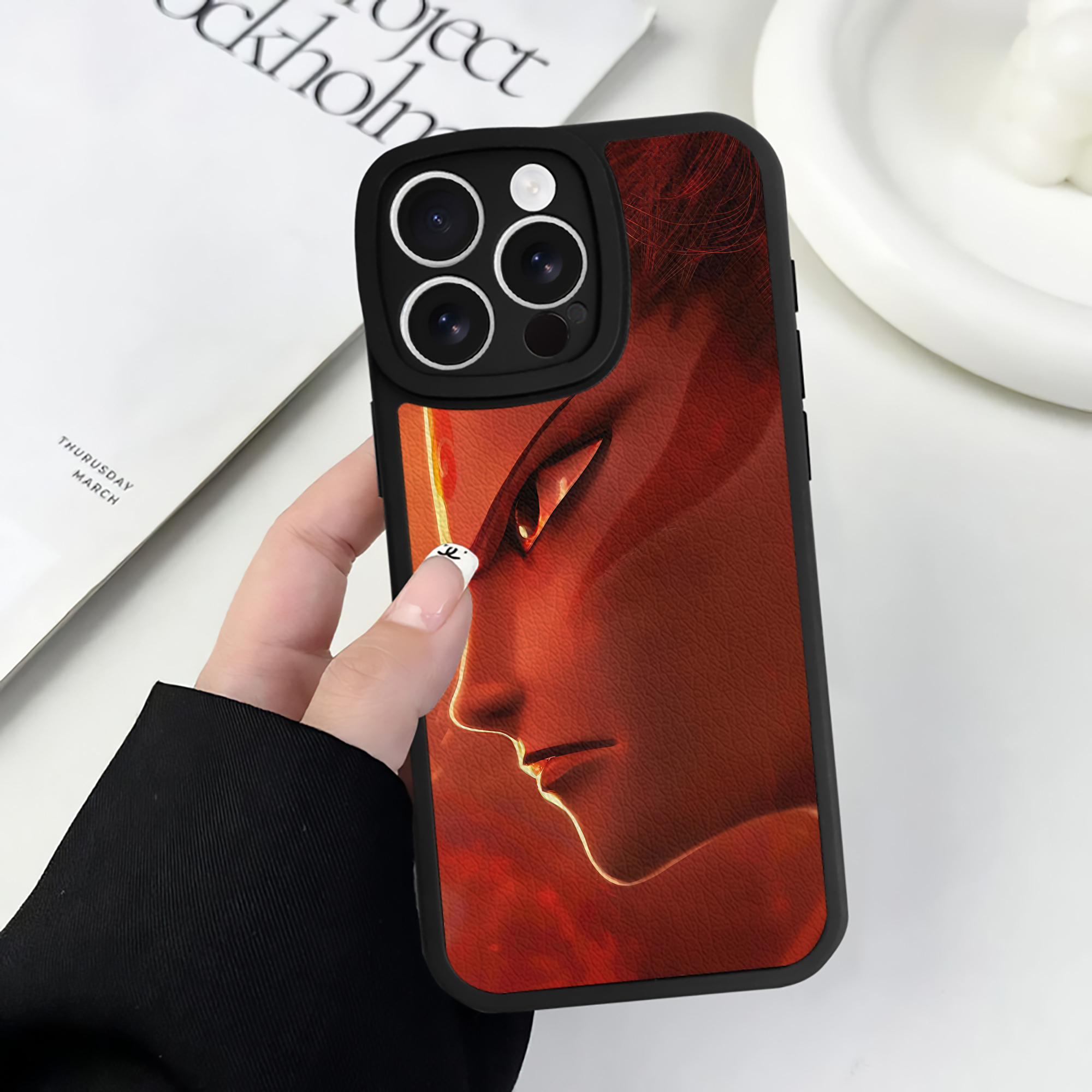（画像用） Ne Zha 2 ナタ 魔童の大暴れ 【iPhone 16シリーズ対応】シリコンスマホケース（レザー調） 材質：シリコン